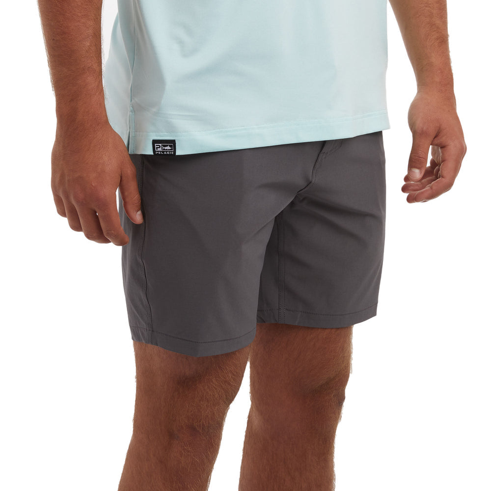 Pelagic Mako Hybrid Shorts 18in