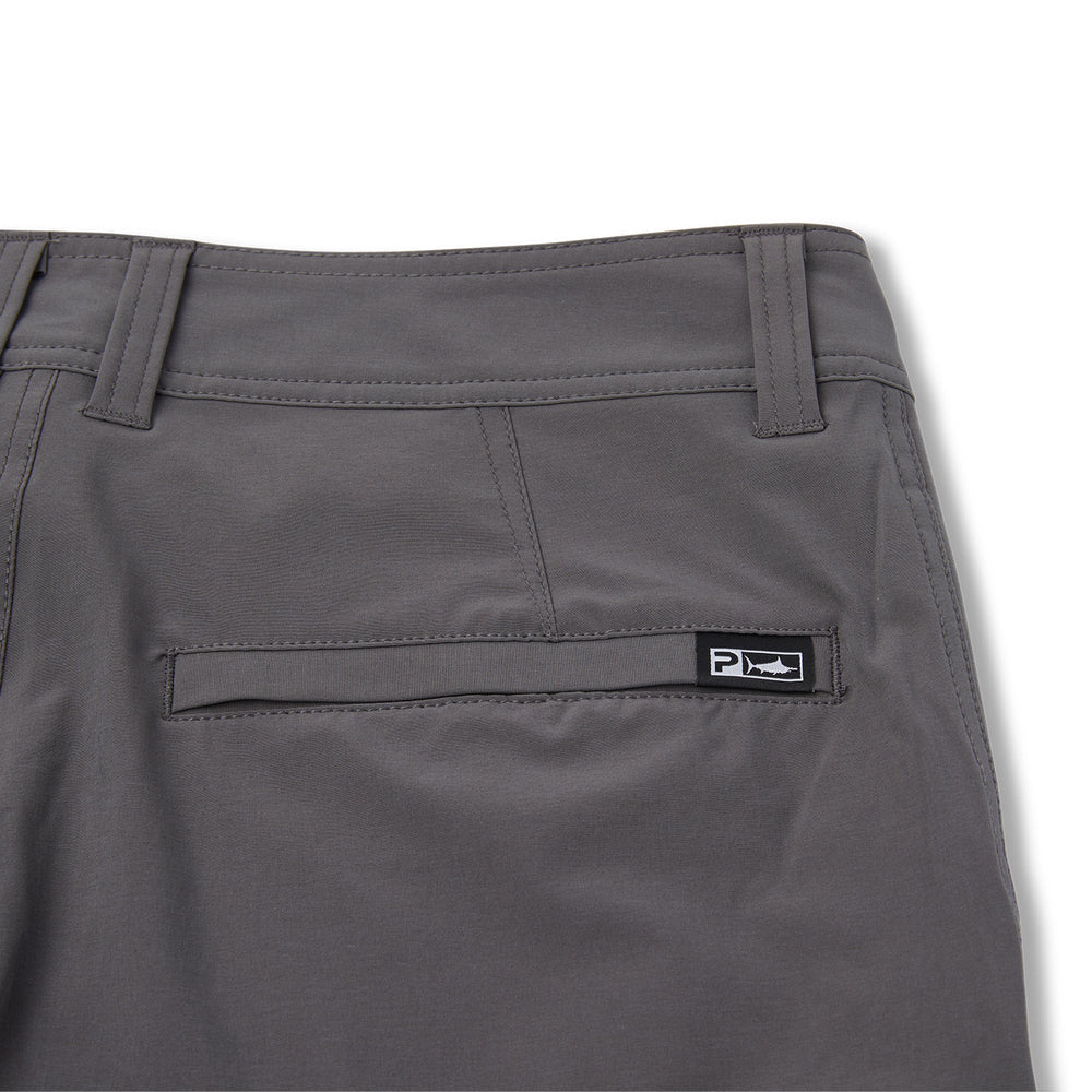 Pelagic Mako Hybrid Shorts 18in