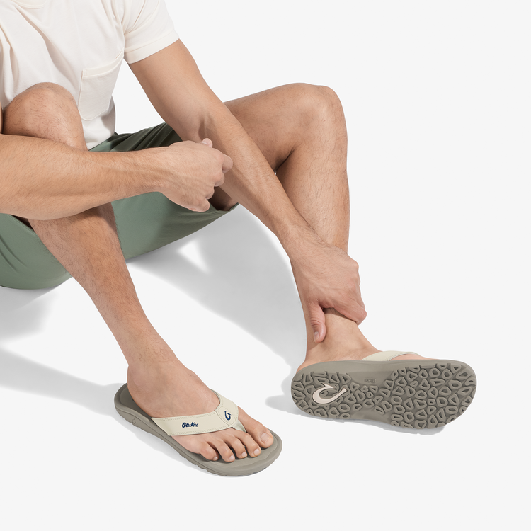 OluKai Men's Ohana Sandals