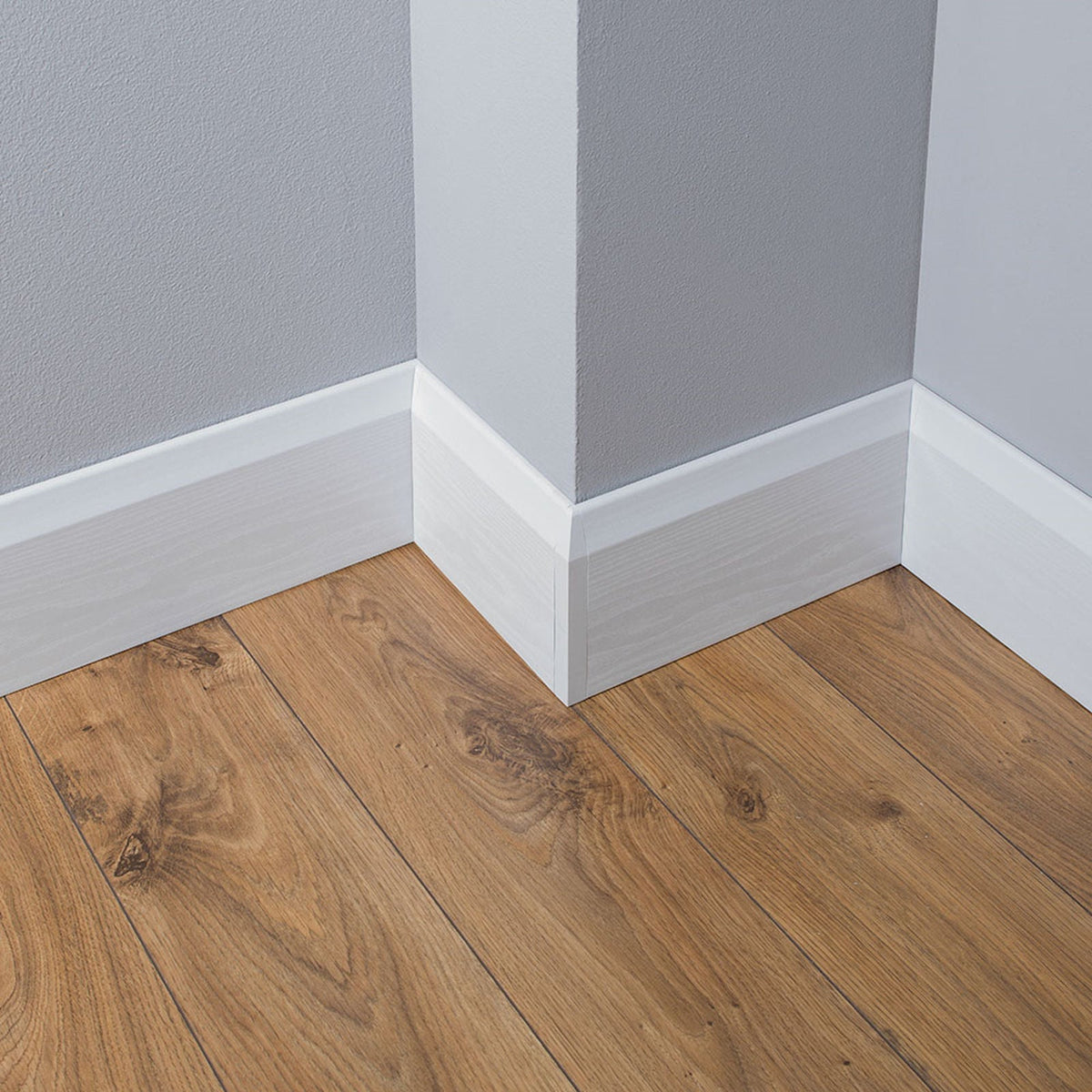 100mm Chamfered 90° External Corner Joint
