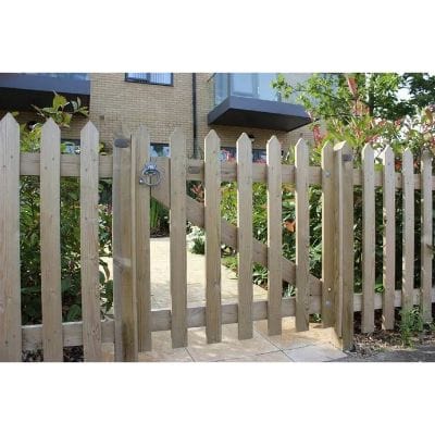 Pointed Pale Palisade Gate Inc Posts and Fittings