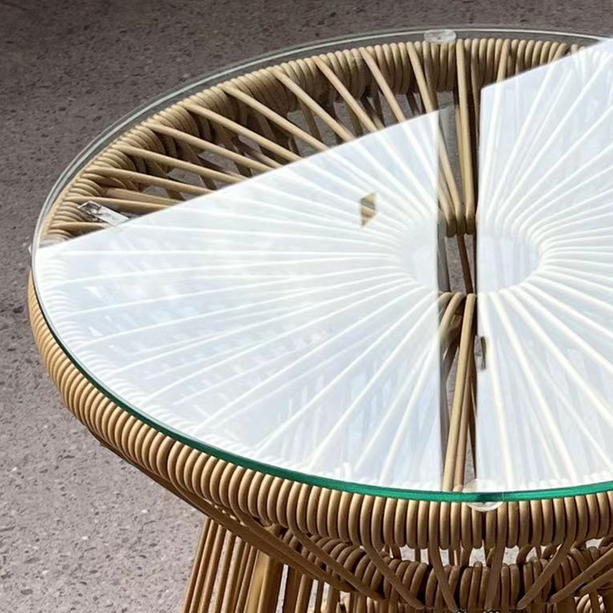 Rattan Round End Table with Hollow Drum Design & Glass Tabletop for Patio, Beige