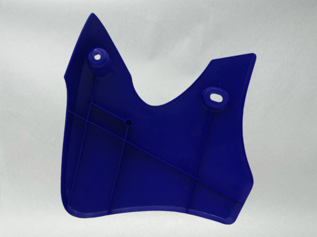 YAMAHA (2000-07) OEM TTR90 TT-R90 TTR 90 TTR-90E RIGHT TANK SHROUD AIR SCOOP