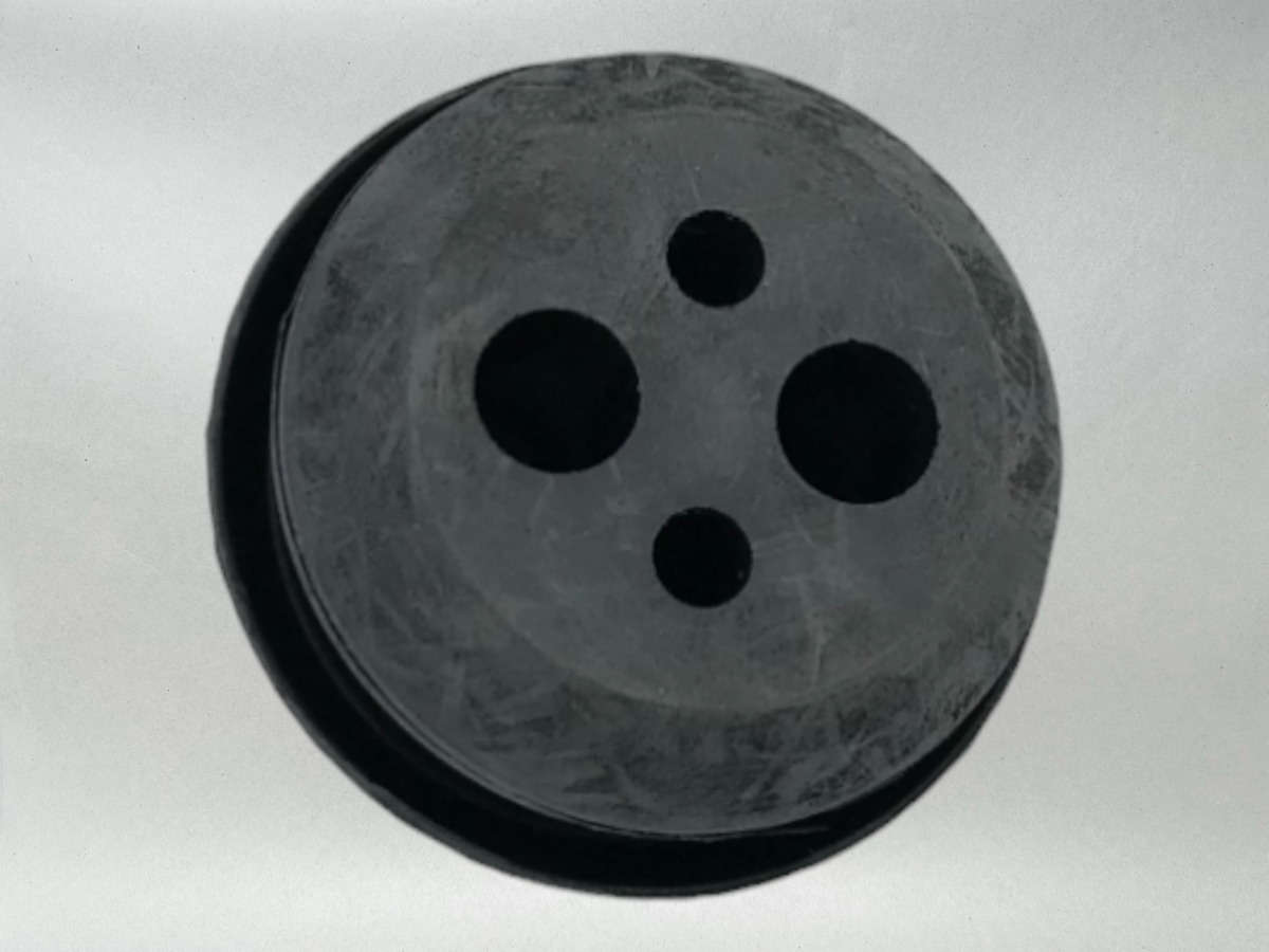 KAWASAKI OEM GROMMET FUEL TANK 92071-2142 92071-2142
