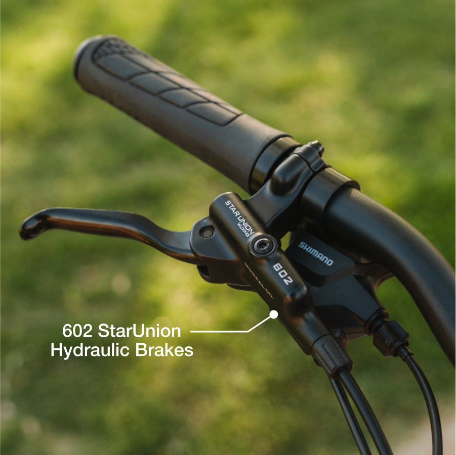 XP4 Step-Thru Stratus White + FREE LevelUp Rack ($79 Value)