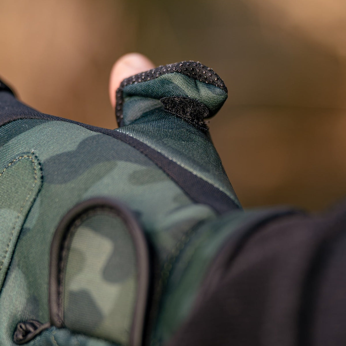 NGT Camo Fishing Gloves
