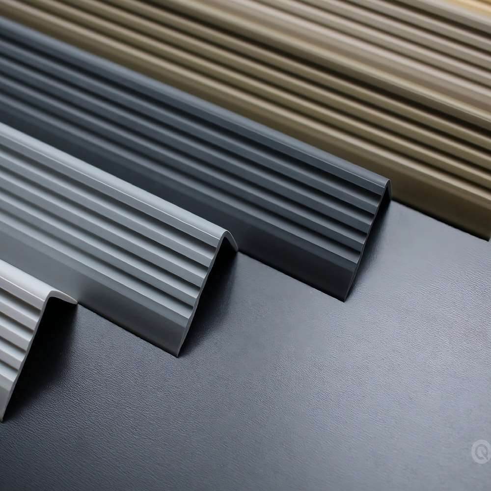 50x42mm PVC Flexible Stair Nosing 730-RGP