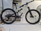 Boardman MTR 8.8 Unisex Full Suspension 29in Mountain Bike Small Cream/Black