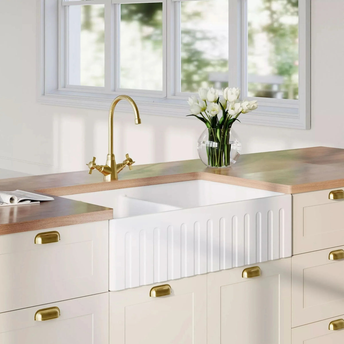 Inspire 795mm Double Bowl Fluted Butler Sink With Central Wastes And Overflow - White