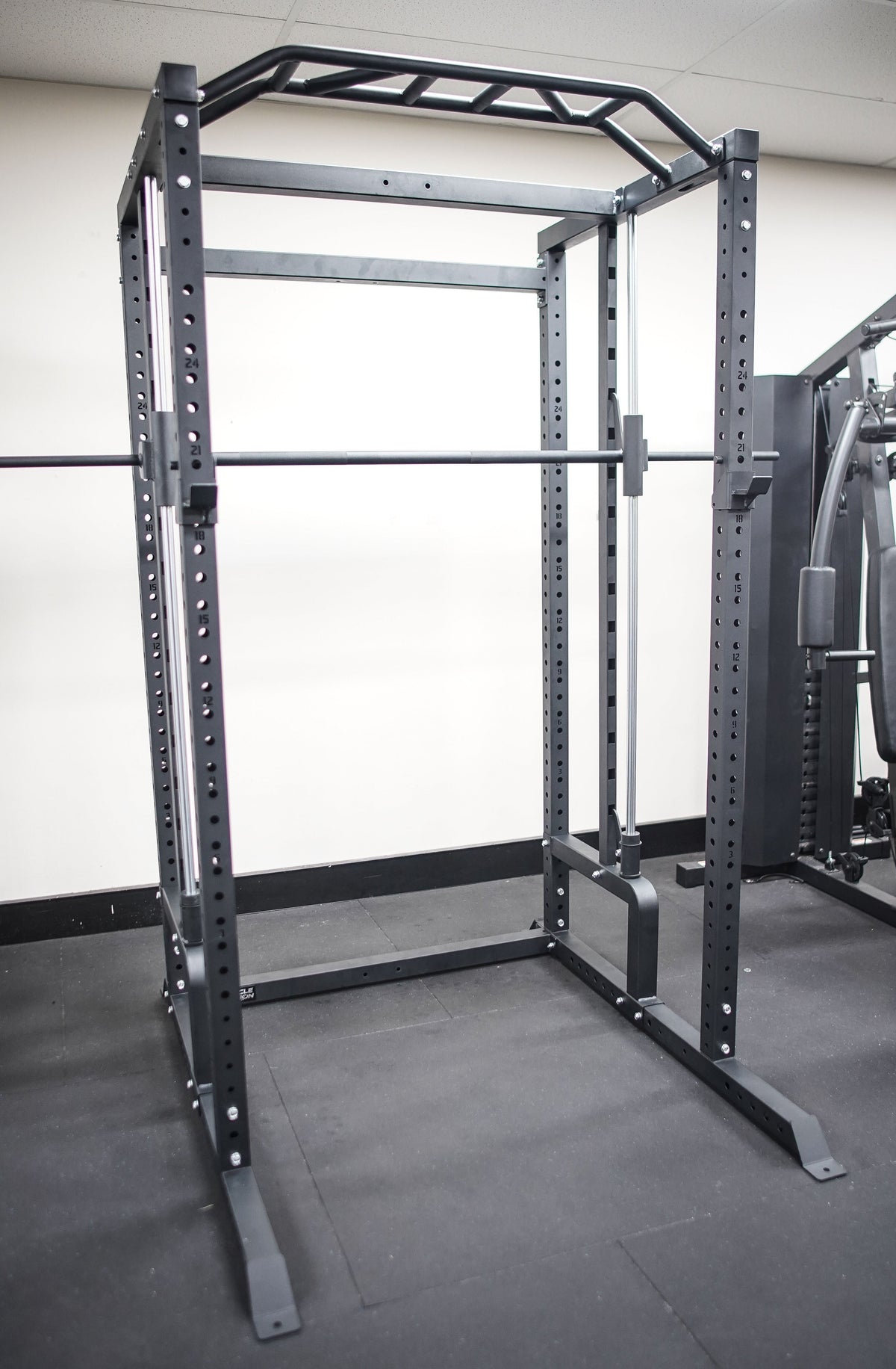 Muscle Motion Valor Power Rack with Smith Machine