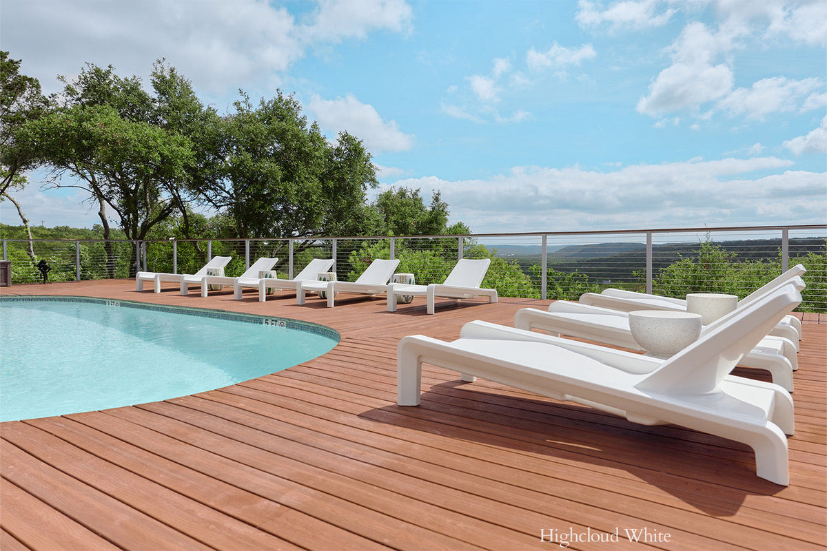 Deck Outdoor Chaise Lounge – Modern In-Pool & Patio Sun Lounger