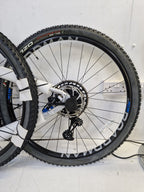 Boardman MHT 8.8 Hardtail 11-Gears Dic Brake Mountain Bike - Small - Silver 