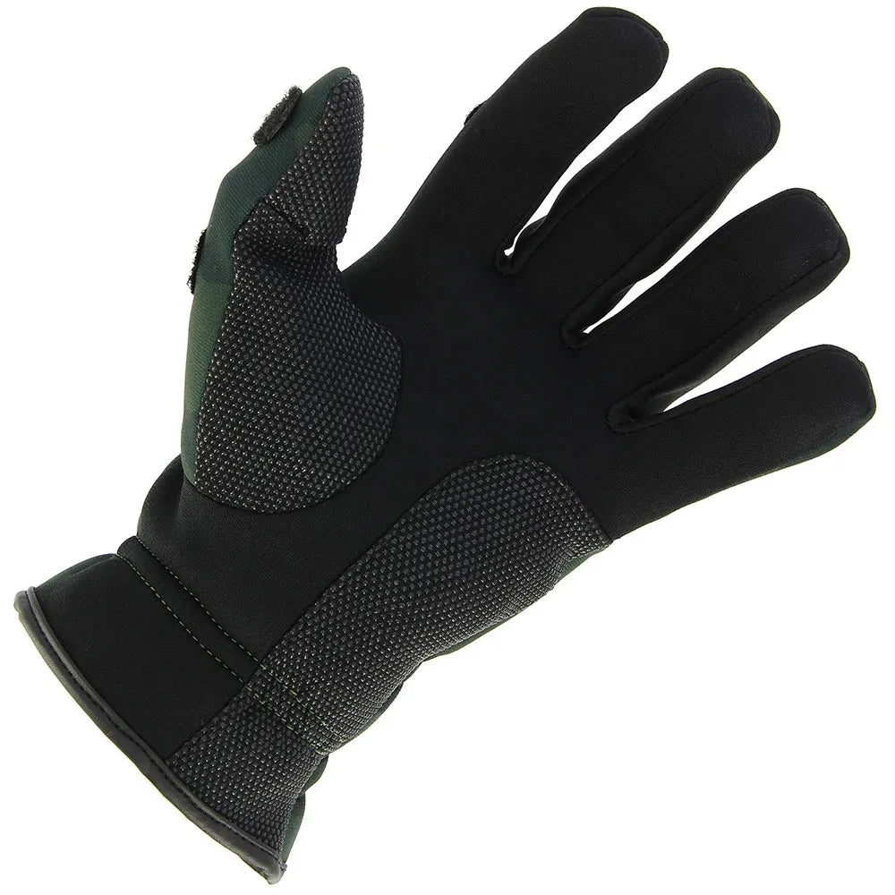 NGT Camo Gloves, Snood & Hot Water Bottle Bundle