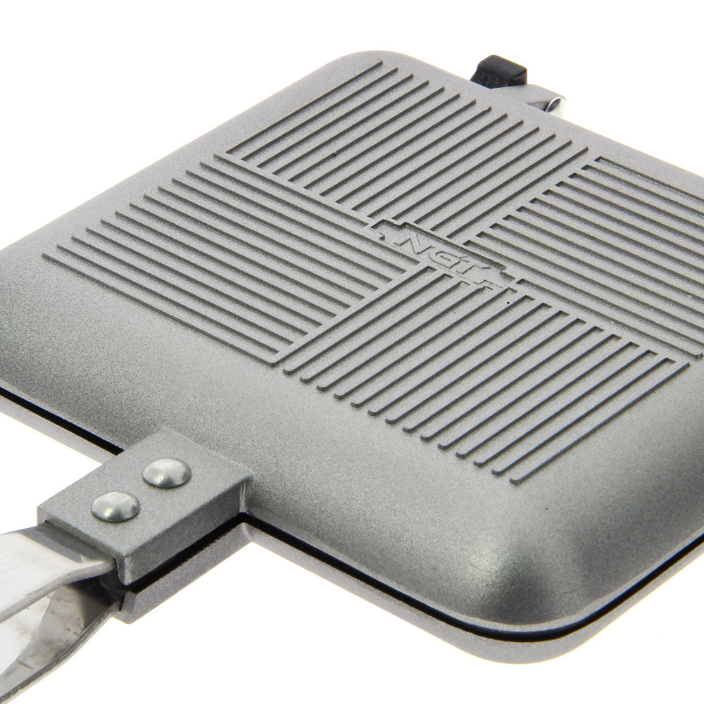 NGT Small Gun Metal Toastie Maker