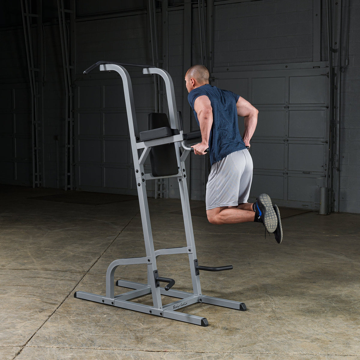 Body Solid Vertical Knee Raise DIP Pull Up