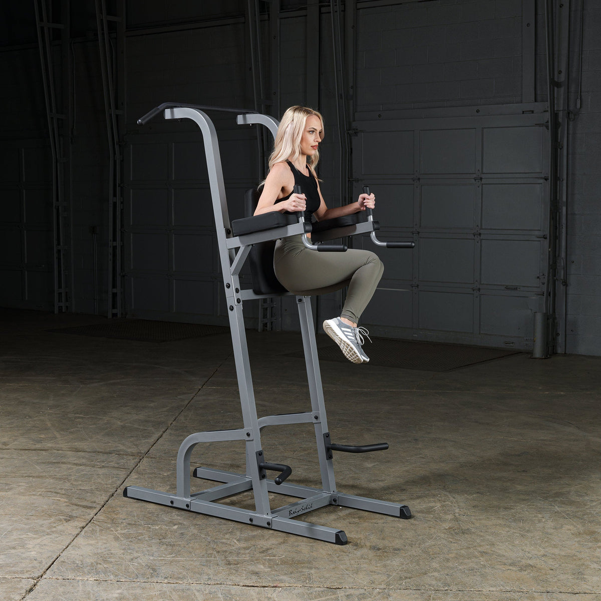 Body Solid Vertical Knee Raise DIP Pull Up