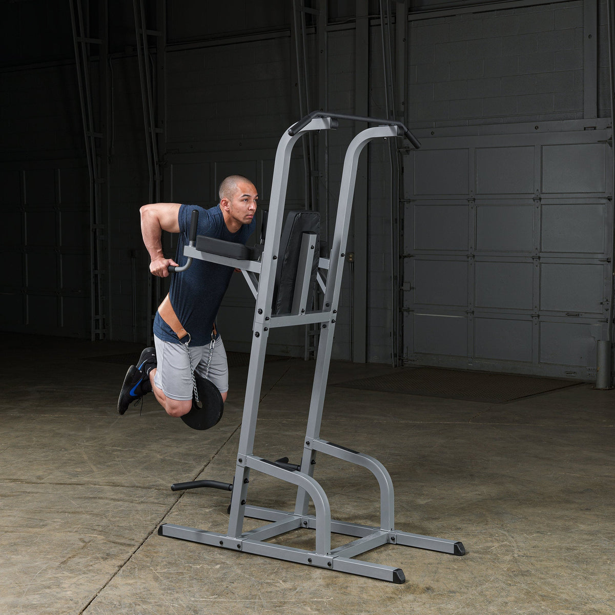 Body Solid Vertical Knee Raise DIP Pull Up