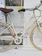 Pendleton Somerby 7-Speed 700c Women's Hybrid Bike - Bone - Small Light Grey