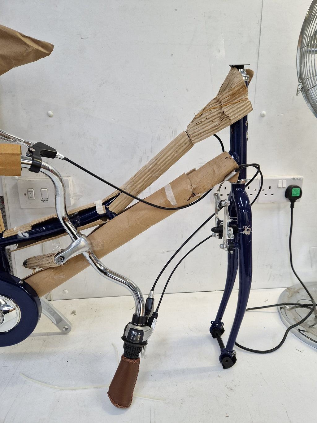 Pendleton Somerby 7-Speed V-Brake Hybrid Bike - Medium 17in - Midnight Blue