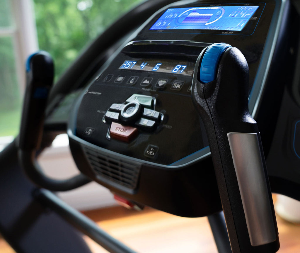 NEW Horizon 7.4AT @Zone Folding Treadmill