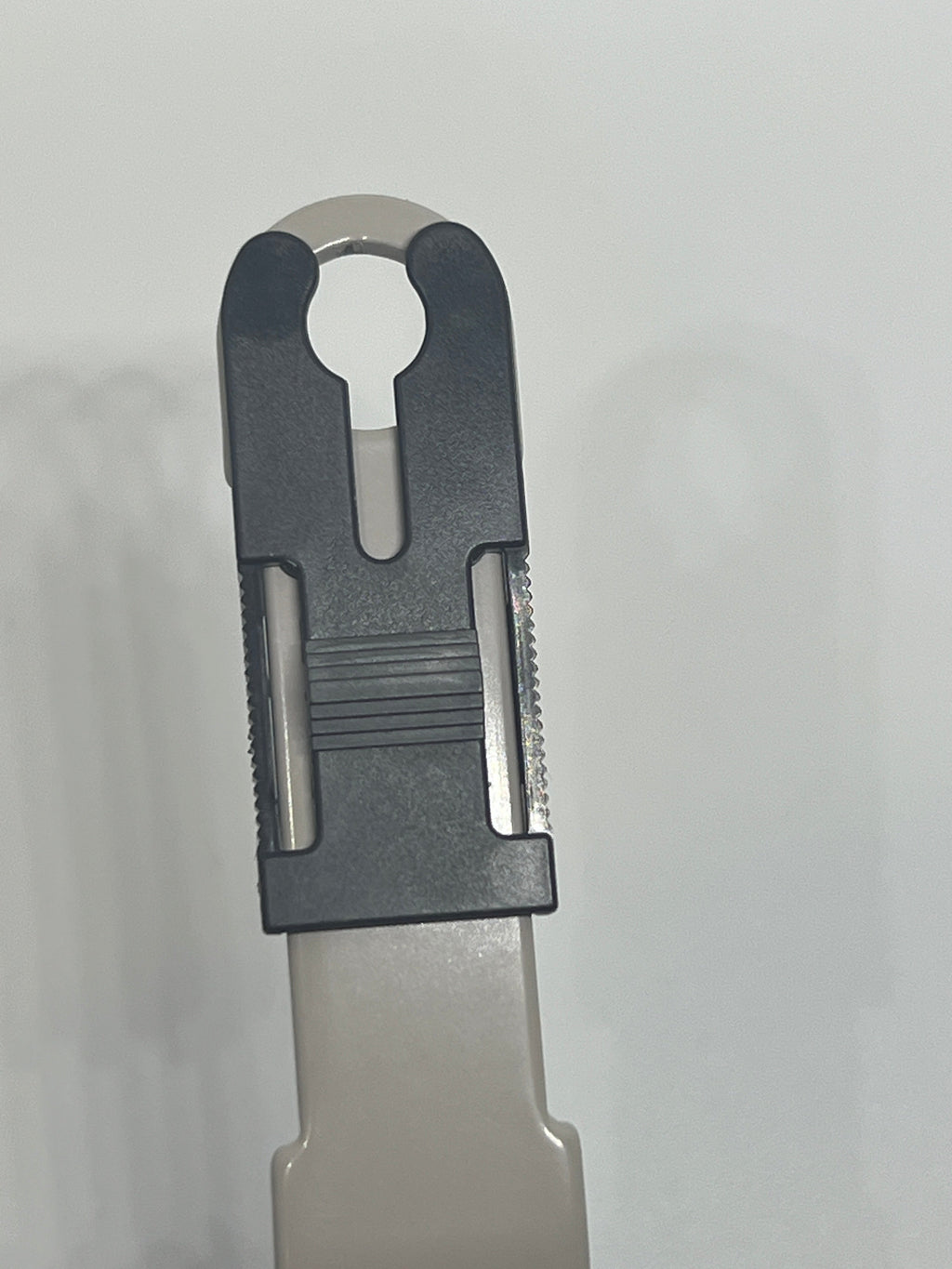 212 Black Operator Retainer Clip