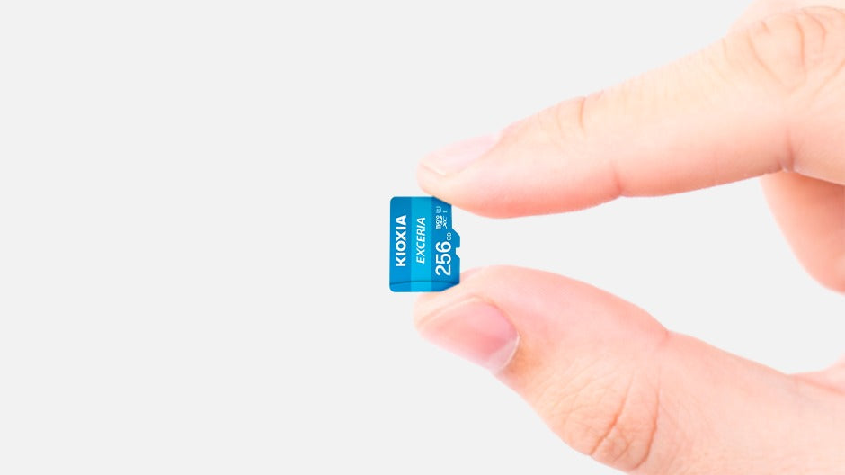 Kioxia Exceria Memory Card 32GB MicroSDHC U1 Class 10 UHS-I 100MB/s - Blue