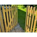 Level Top Round Pale Palisade Gates Inc Fittings - 1.75m x 1m per Gate