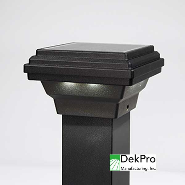 DekPro Effex Solar Post Cap Light