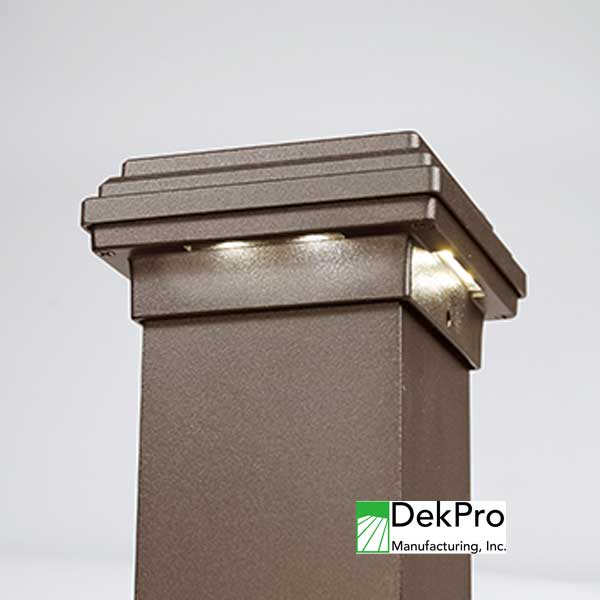 DekPro Effex Solar Post Cap Light