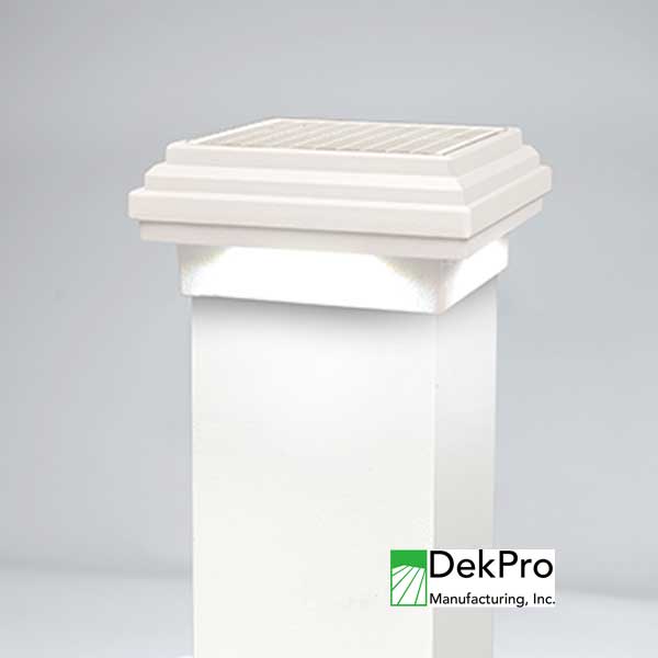DekPro Effex Solar Post Cap Light