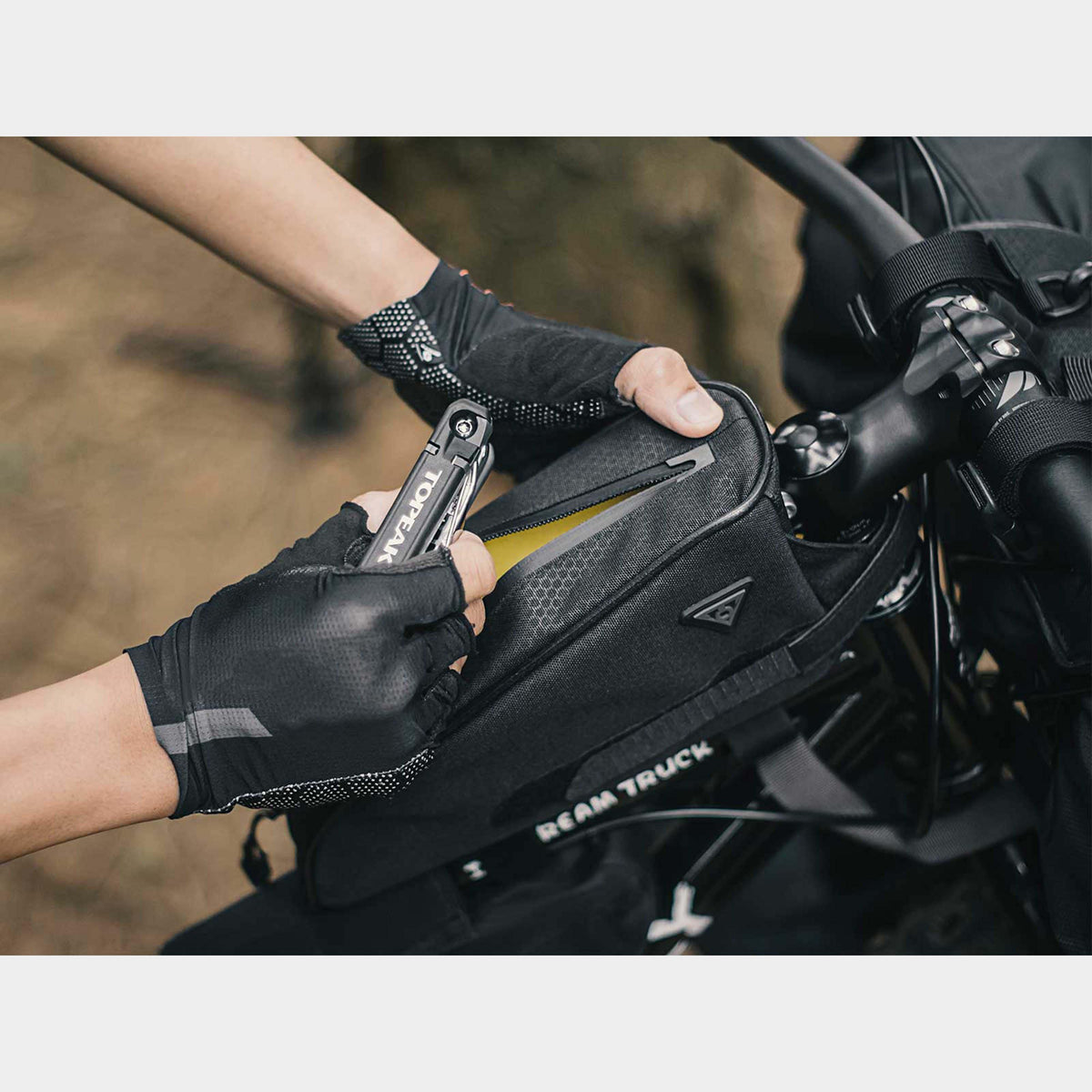Toploader Tube Bag 0.75L