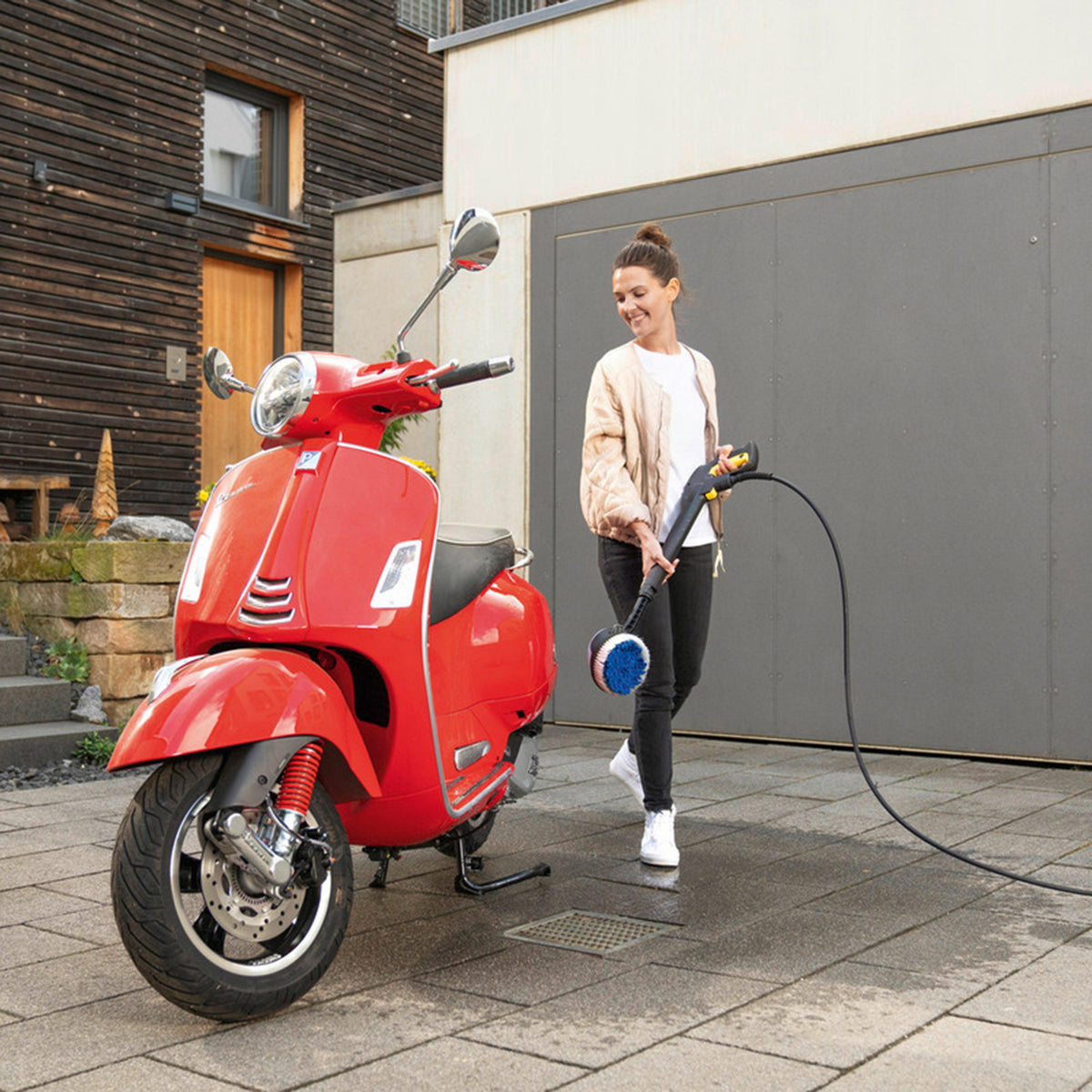 W130 Rotating Wash Brush