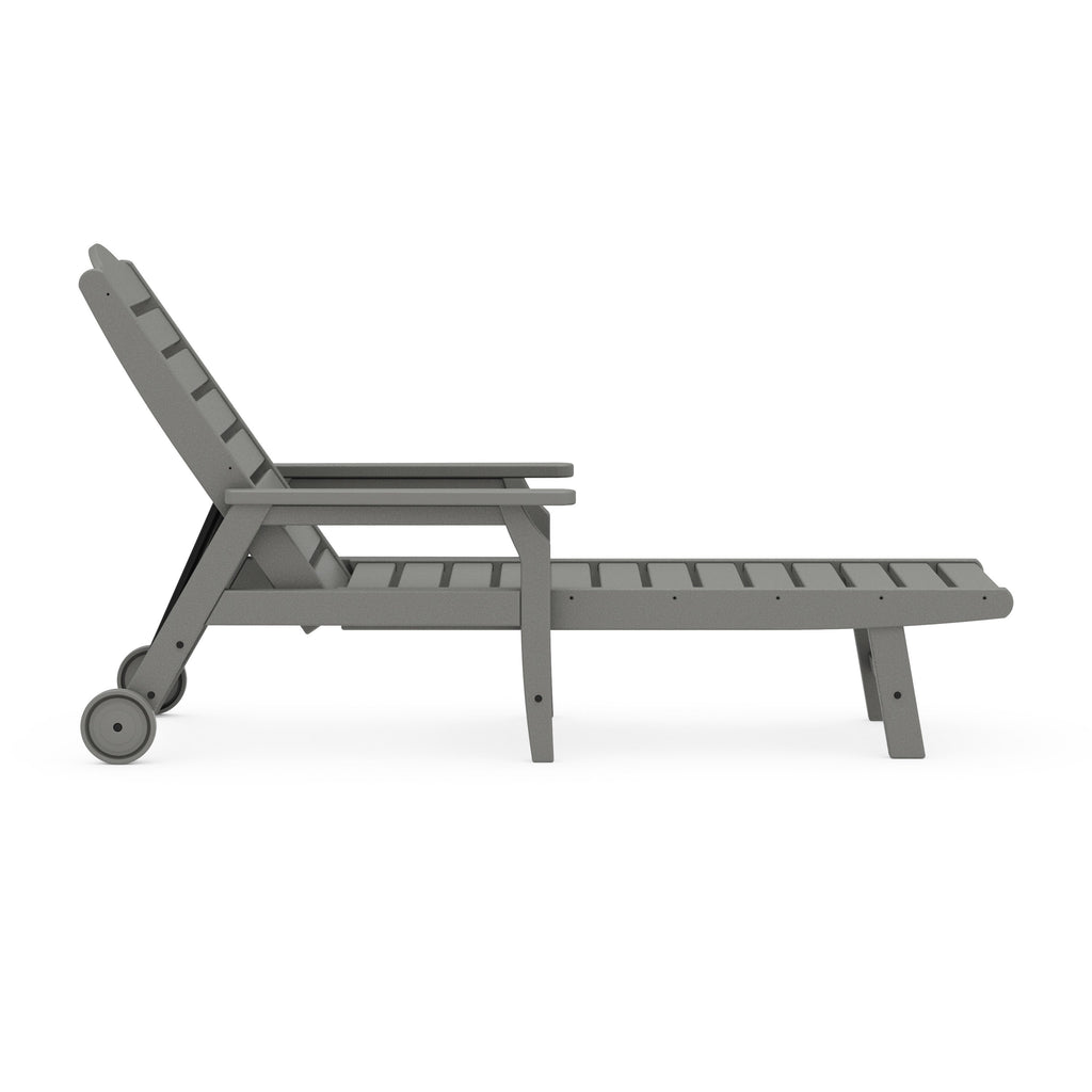 Savannah Chaise with Arms and Wheels