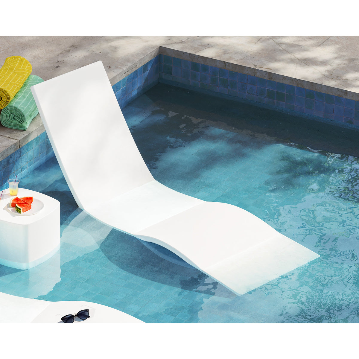 Laguna In-Pool Chaise Lounge