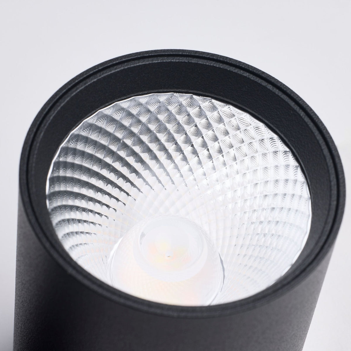 Satco Round Track Head, H-Type, Black, Selectable CCT, 500 Lumens, 36° Beam Angle