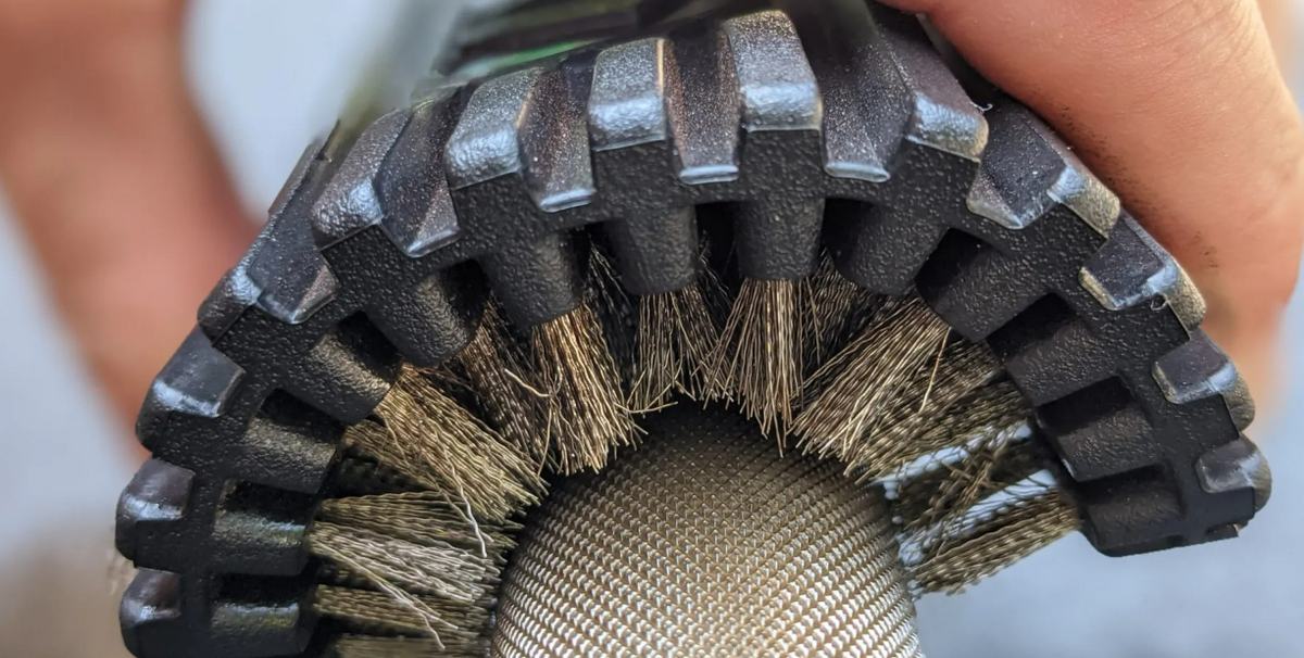 Muscle Motion Barbell Cleaning Brush