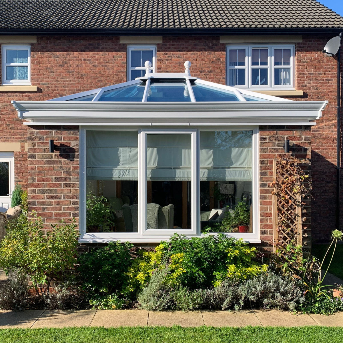Clear/Low-E Toughened Double-Glazed Glass Unit