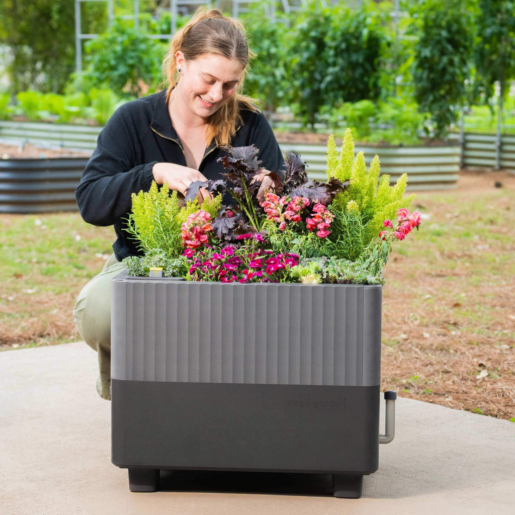 EZCube Self-Watering Planter 21" x 24"