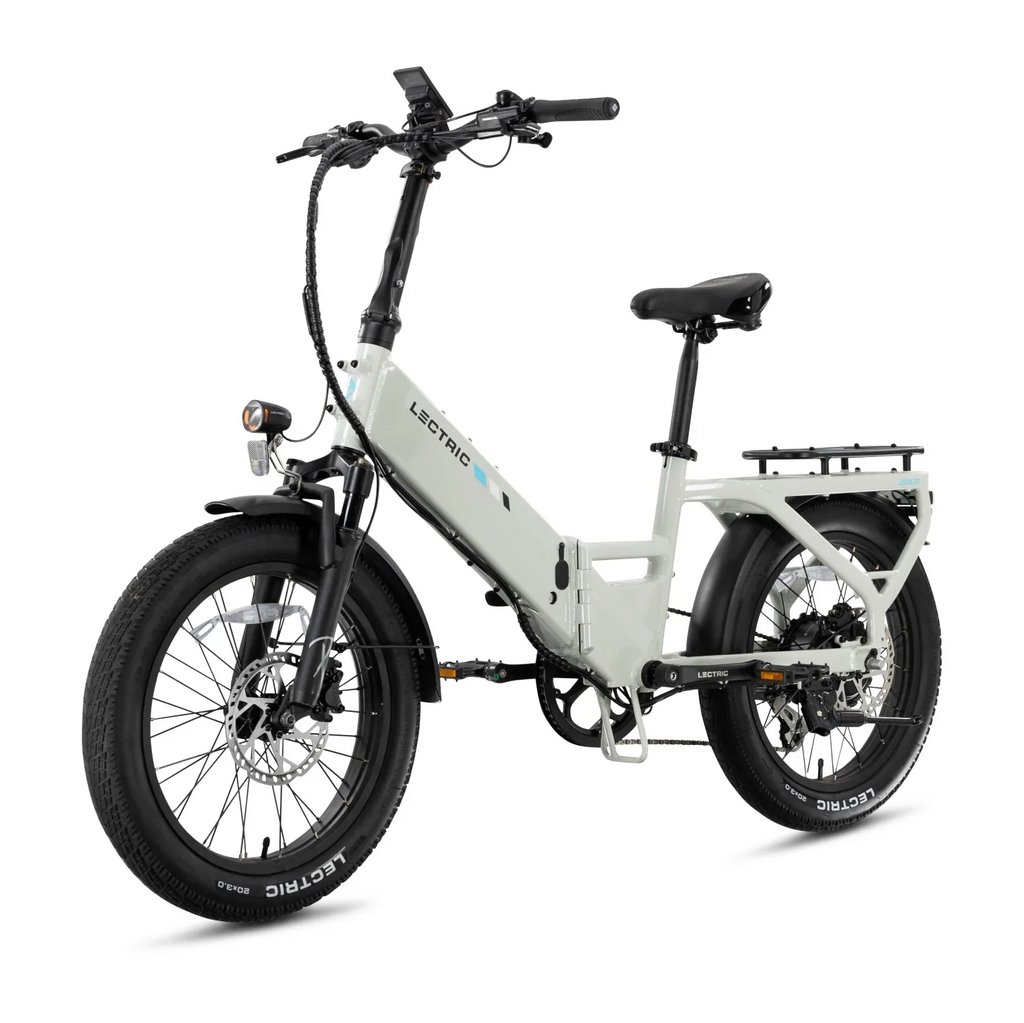 XP4 750 Step-Thru Stratus White - World Car-Free Bundle