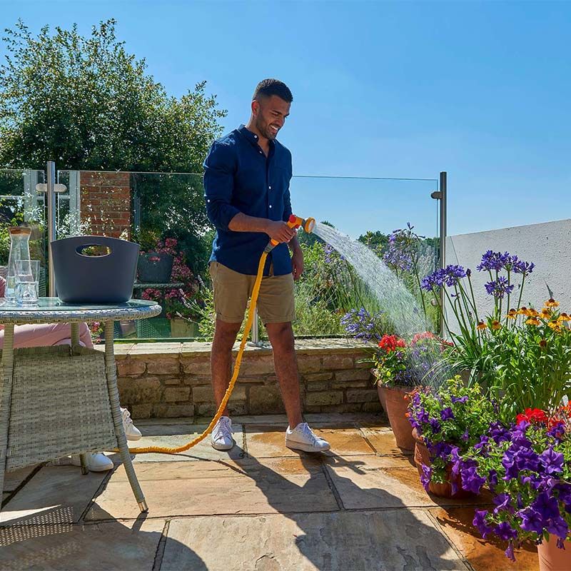 HOZELOCK Superhoze City 7.5m Hose with x2 Aquastop Connectors and Rose Spray Gun