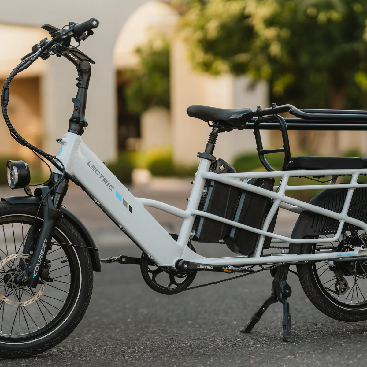 XPedition2 Stratus White Long-Range Dual-Battery + FREE Running Boards, Cushions, Elite Headlight, Suspension Seat Post, Orbitor, Fast Charger ($694 Value)